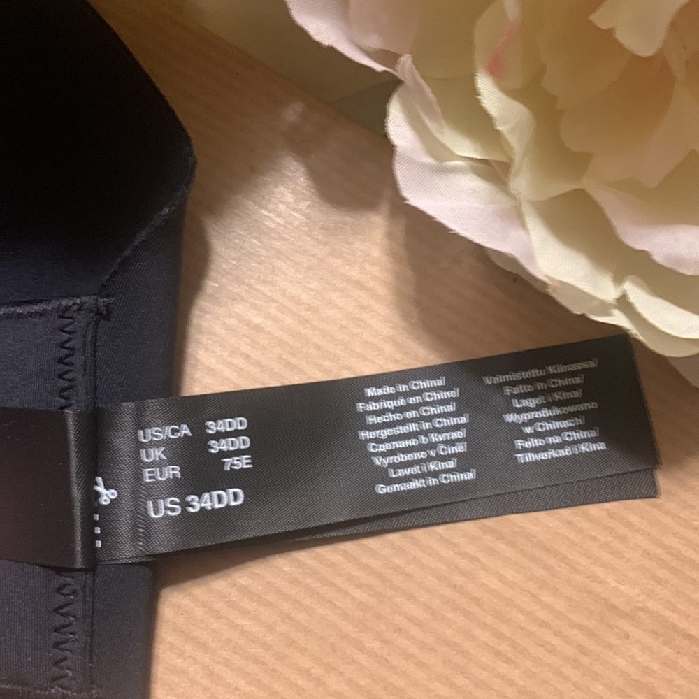 DKNY Bra NWOT 34DD wireless adjustable straps - Picture 5 of 7